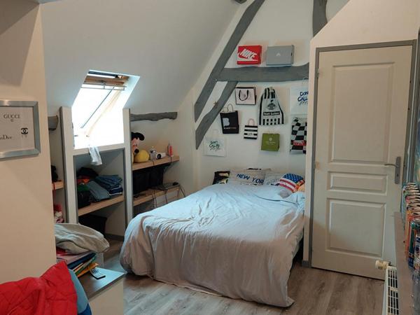 Maison beaux volumes proche YVETOT 7 pièce(s) 234 m2