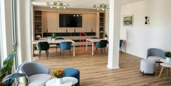 Bureau de 4314 m² à louer à Bordeaux Ravezies