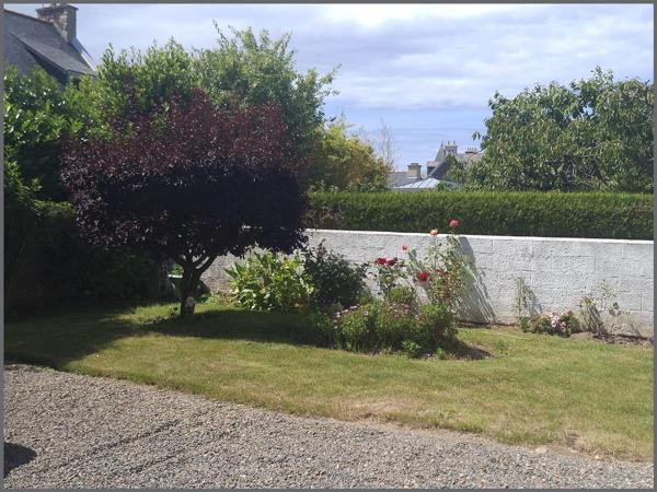 Saint Malo, quartier ROCHEBONNE- MAISON TRADITIONNELLE 4 Pièces, jardin clos de 390 m 2. 10 mn de la Plage à pieds