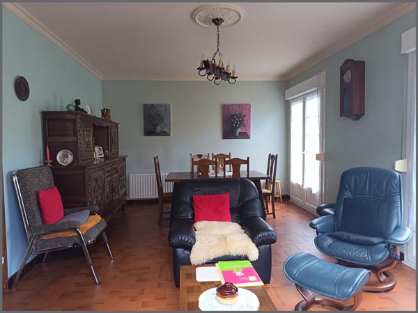 Saint Malo, quartier ROCHEBONNE- MAISON TRADITIONNELLE 4 Pièces, jardin clos de 390 m 2. 10 mn de la Plage à pieds
