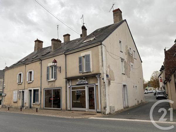 Immeuble à vendre  268 m 2   VALENCAY  - 36
