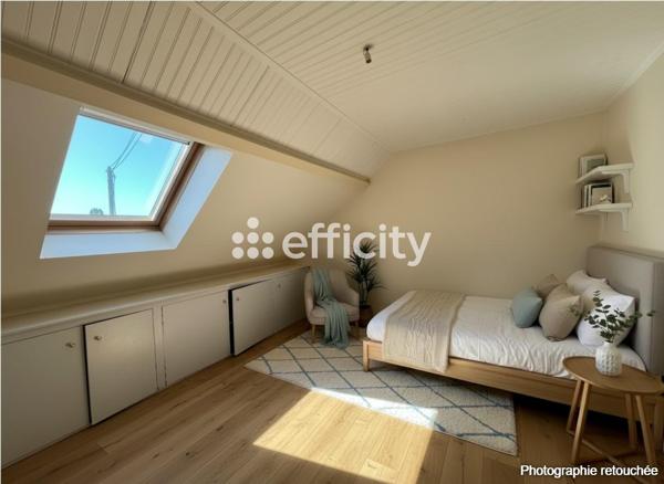 Maison
         4 pièces
        - 101 m² 220 500 € *