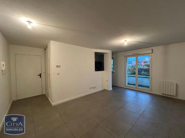 Appartement à louer 2 pièces 45.61m²