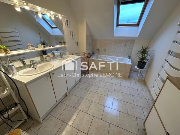 Appartement T5 plein centre,120 m2 avec terrasse