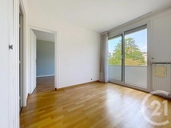 Appartement F3 à vendre  3 pièces - 60,83 m 2   PUTEAUX  - 92