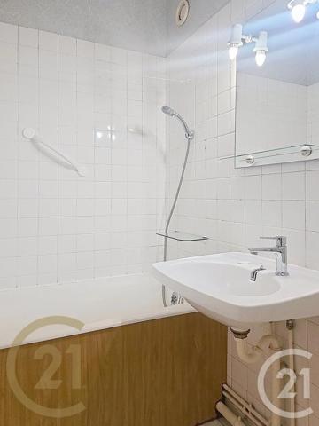 Appartement F2 à vendre  2 pièces - 59 m 2   LILLEBONNE  - 76