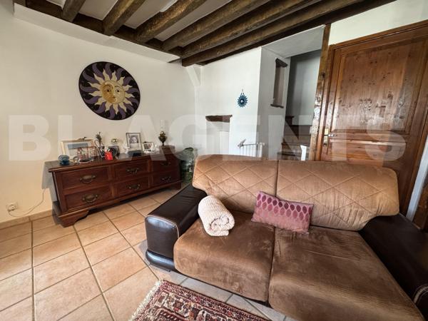 ENSEMBLE IMMOBILIER POUR INVESTISSEUR – 5 LOTS DONT 3 TERRAINS À BÂTIR + MAISON + DÉPENDANCE + TERRE