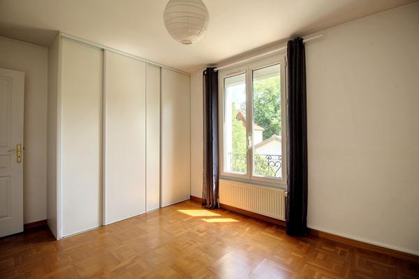 MAISON RUEIL-MALMAISON PLAINE GARE 5 PIECES 3 CHAMBRES PROCHE CENTRE-VILLE ET GARE RER
