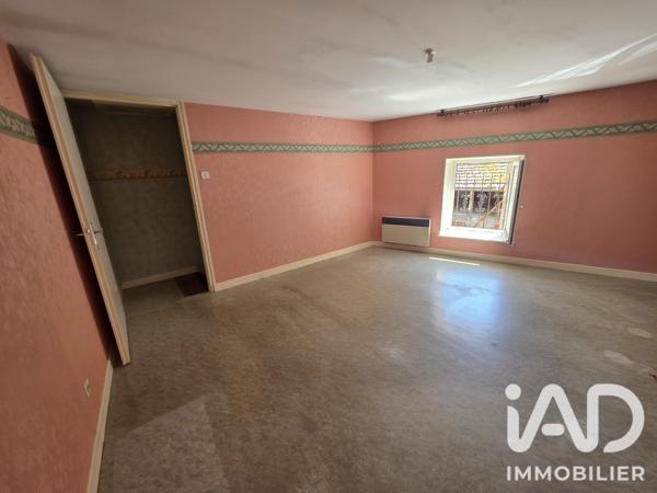 Maison à vendre 6 pièces 182 m² Scey-sur-Saône-et-Saint-Albin