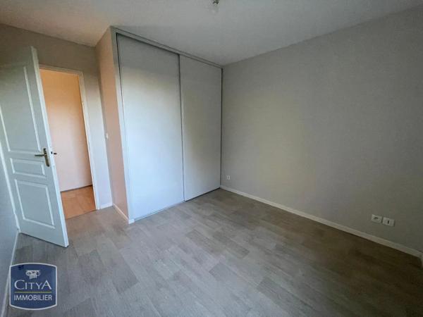 Appartement à louer 3 pièces 68.34m² Arras (62000)