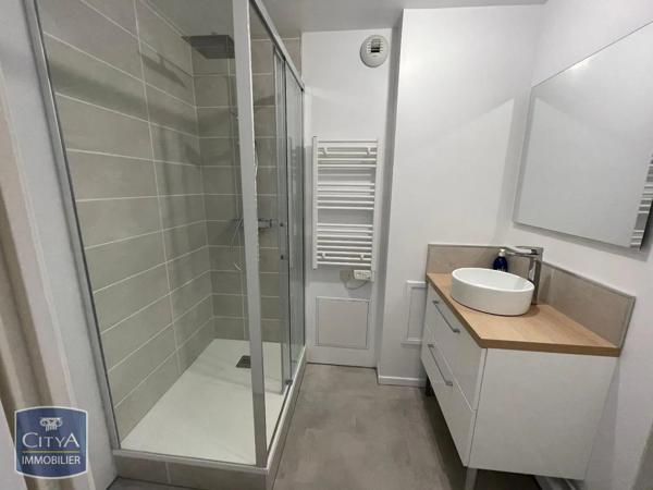 Appartement à louer 3 pièces 68.34m² Arras (62000)