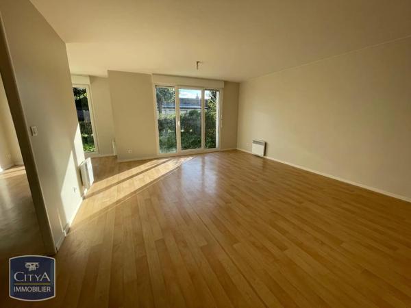 Appartement à louer 3 pièces 68.34m² Arras (62000)