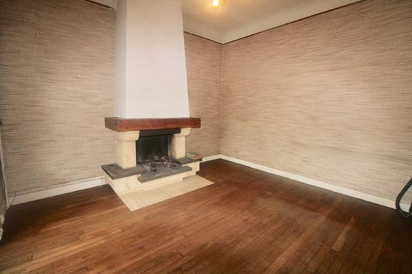 CHAUNY, TRÈS PROCHE CENTRE À PIED : MAISON SEMI INDIVIDUELLE AVEC CACHET