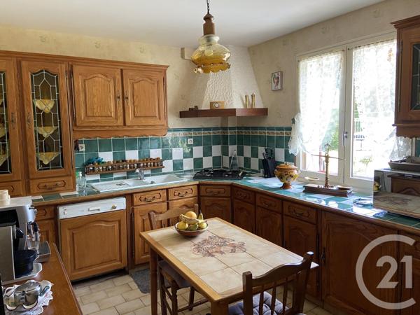 Maison à vendre  5 pièces - 148 m2 LA GUERCHE SUR L AUBOIS - 18
