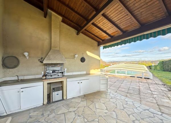 Boulazac Maison d'architecte  plus piscine couverte sur 162 m2 en vente à terme libre soit bouquet plus rente