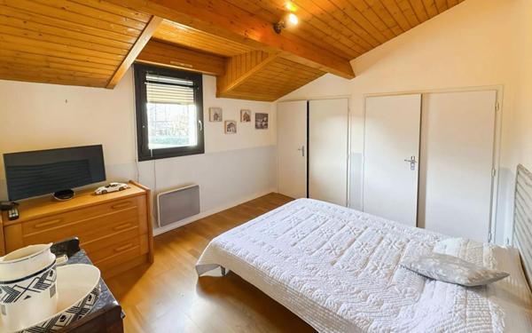 Boulazac Maison d'architecte  plus piscine couverte sur 162 m2 en vente à terme libre soit bouquet plus rente