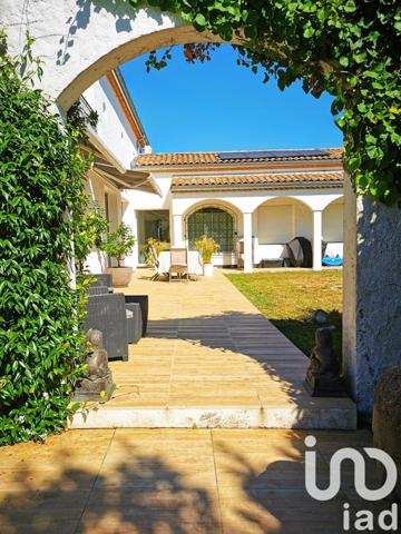 Maison à vendre 10 pièces 290 m² Mérignac