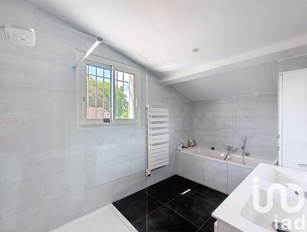 Maison à vendre 10 pièces 290 m² Mérignac