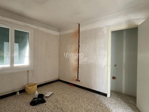 Maison T4 à rénover avec jardin