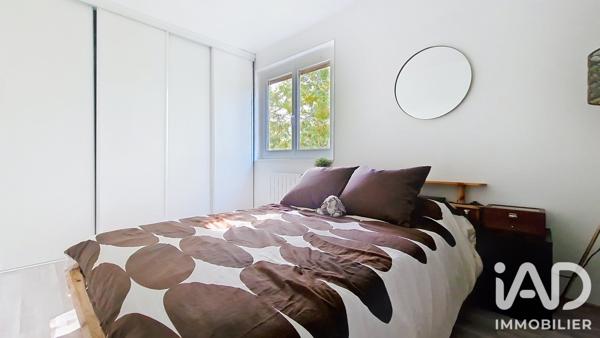 Appartement à vendre 3 pièces 57 m² Saint-Fargeau-Ponthierry