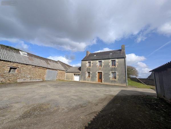 Corps de ferme à vendre à Landivisiau dans le Finistère (29400), ref : 4134