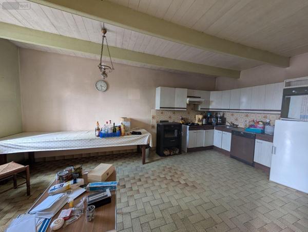 Corps de ferme à vendre à Landivisiau dans le Finistère (29400), ref : 4134
