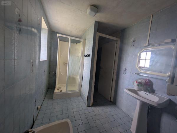 Corps de ferme à vendre à Landivisiau dans le Finistère (29400), ref : 4134