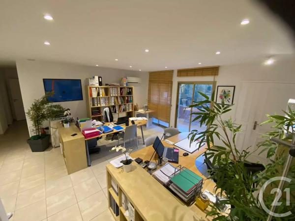 Appartement F3 à vendre  3 pièces - 63 m2 LA LONDE LES MAURES - 83