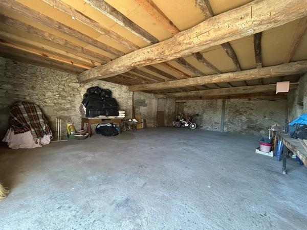 Maison à rénover + séchoir réhabilitable