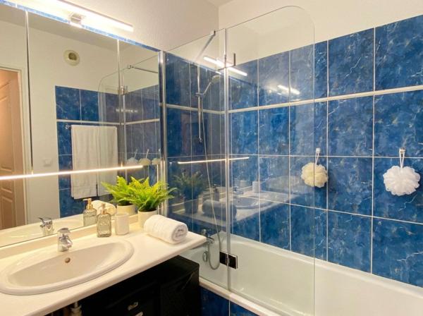 Appartement F3 vendu loué 72 m2 - garage - balcon