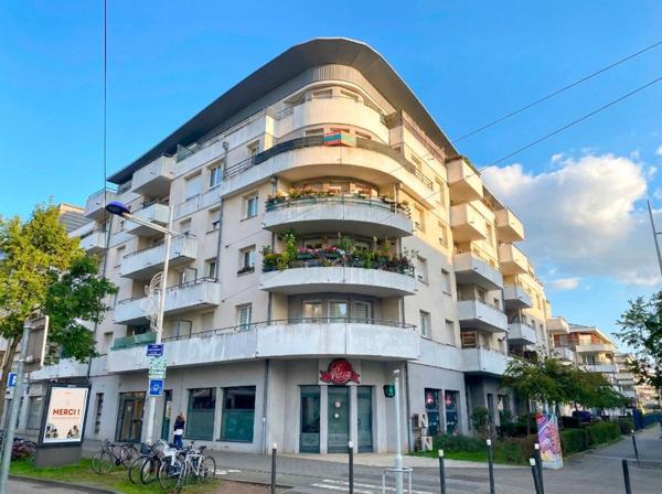 Appartement F3 vendu loué 72 m2 - garage - balcon