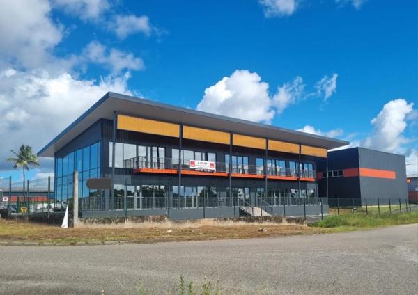 A LOUER Matoury de 76 à 670 m2