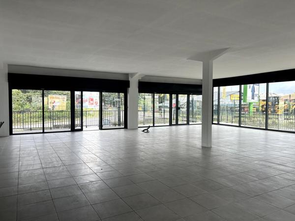 A LOUER Matoury de 76 à 670 m2