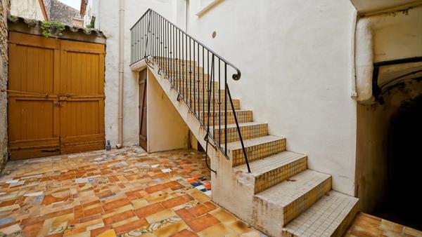 Maison de village 5 pièces avec cour et terrasse