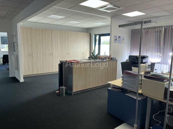 BUREAUX à LOUER de 300 m²