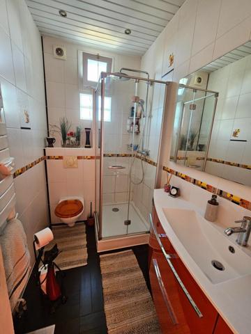 Maison de caractère 223 m² Puy-Guillaume proche des commodités