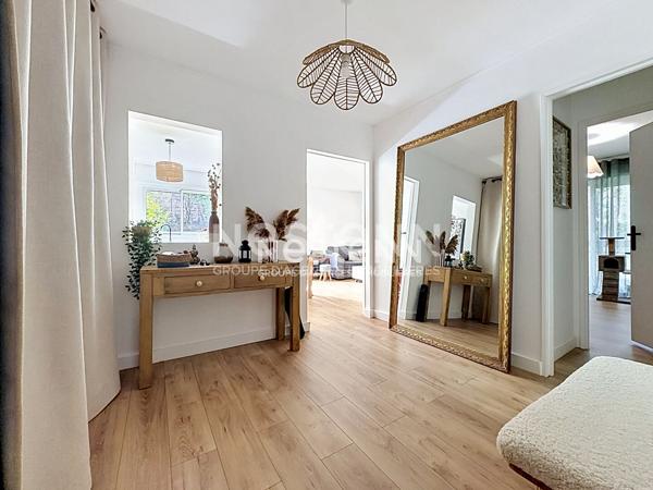 Appartement  à vendre sur la commune de L'Isle-Adam - 3 pièces, 2 chambres avec terrasse