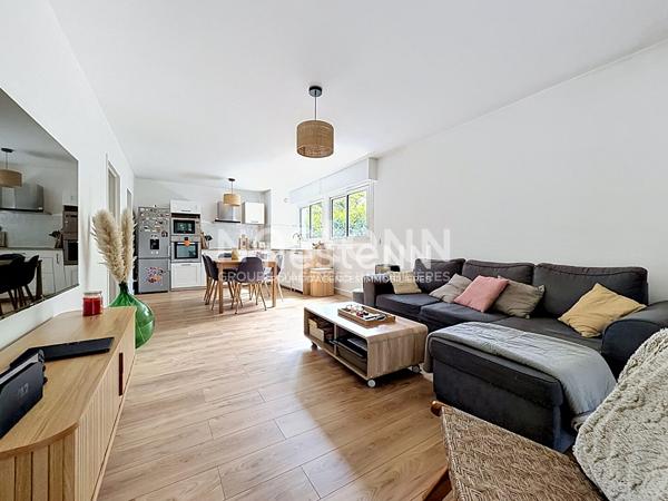 Appartement  à vendre sur la commune de L'Isle-Adam - 3 pièces, 2 chambres avec terrasse