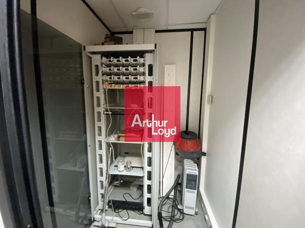BUREAUX A LOUER ECHIROLLES 330M² ERP 5 AVEC ASCENSSEUR