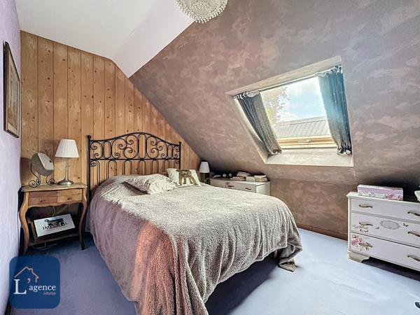 BÂTISSE DU XIX SIECLE DE 9 PIECES AVEC MAISON D’HÔTES, DEPENDANCES ET PARC