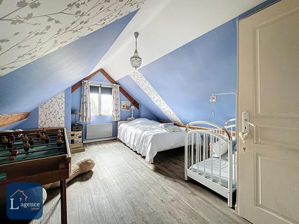 BÂTISSE DU XIX SIECLE DE 9 PIECES AVEC MAISON D’HÔTES, DEPENDANCES ET PARC