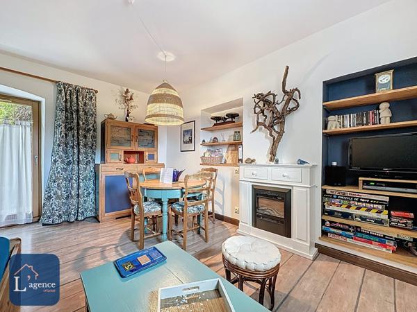 BÂTISSE DU XIX SIECLE DE 9 PIECES AVEC MAISON D’HÔTES, DEPENDANCES ET PARC