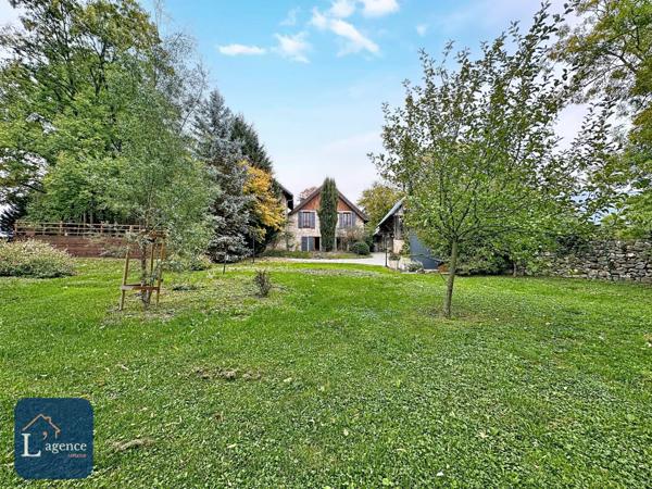 BÂTISSE DU XIX SIECLE DE 9 PIECES AVEC MAISON D’HÔTES, DEPENDANCES ET PARC