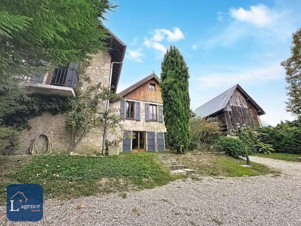 BÂTISSE DU XIX SIECLE DE 9 PIECES AVEC MAISON D’HÔTES, DEPENDANCES ET PARC