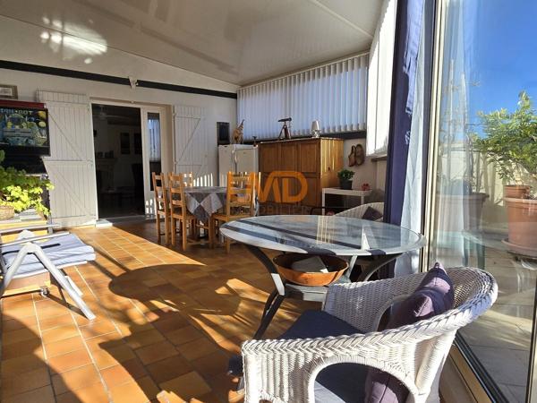 Maison lumineuse avec garage, terrasse et vue exceptionnelle