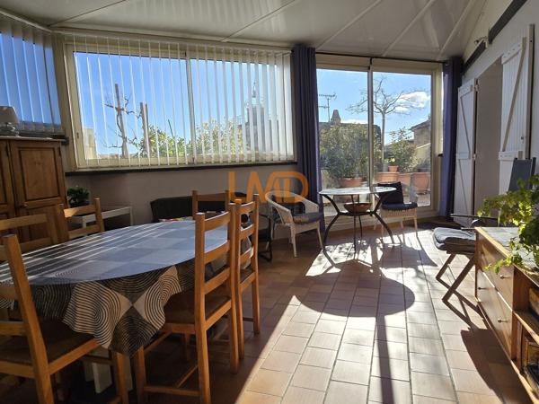 Maison lumineuse avec garage, terrasse et vue exceptionnelle