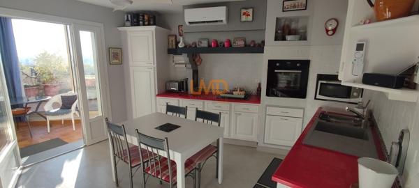 Maison lumineuse avec garage, terrasse et vue exceptionnelle