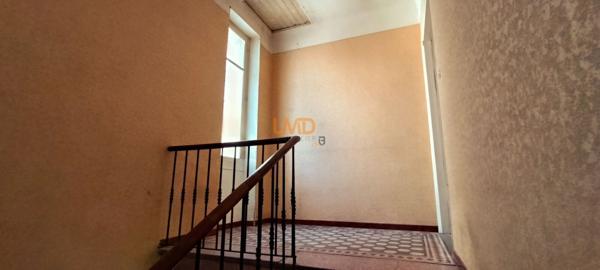 Maison de village individuelle - 5 Chambres - Garage et Atelier