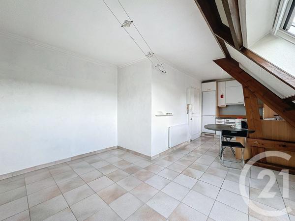 Appartement F2 à vendre  2 pièces - 31,35 m2 ECQUEVILLY - 78