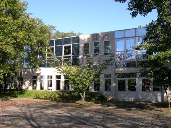 Bureaux à louer à Eragny avec fibre optique et accès autoroute A15